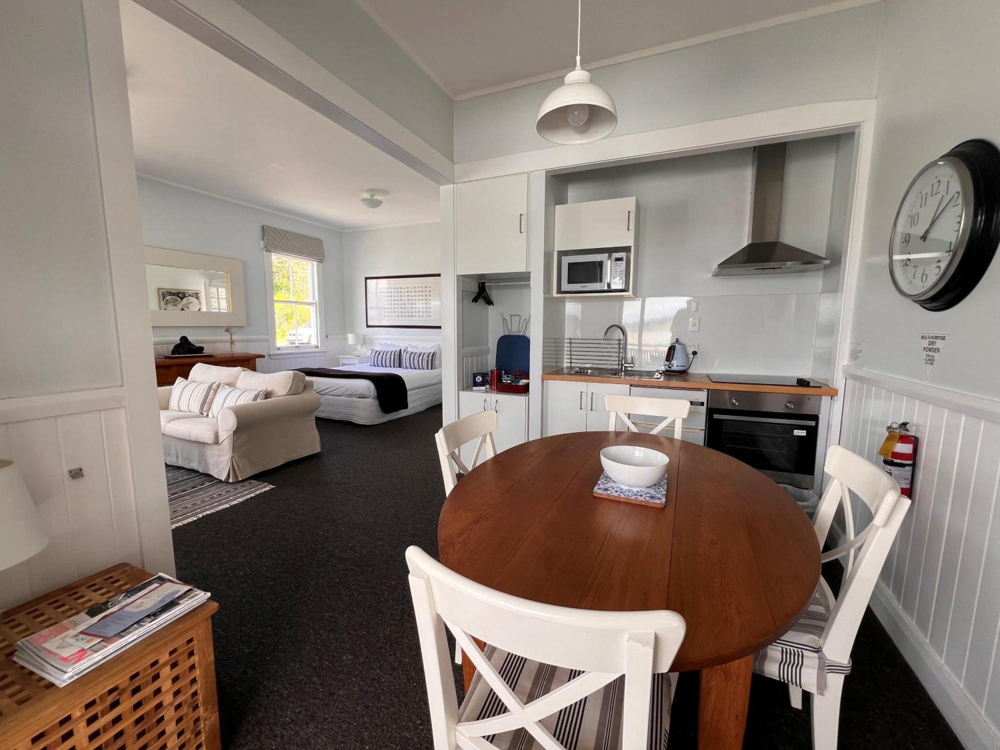 Mangonui Waterfront Apartments ภายนอก รูปภาพ