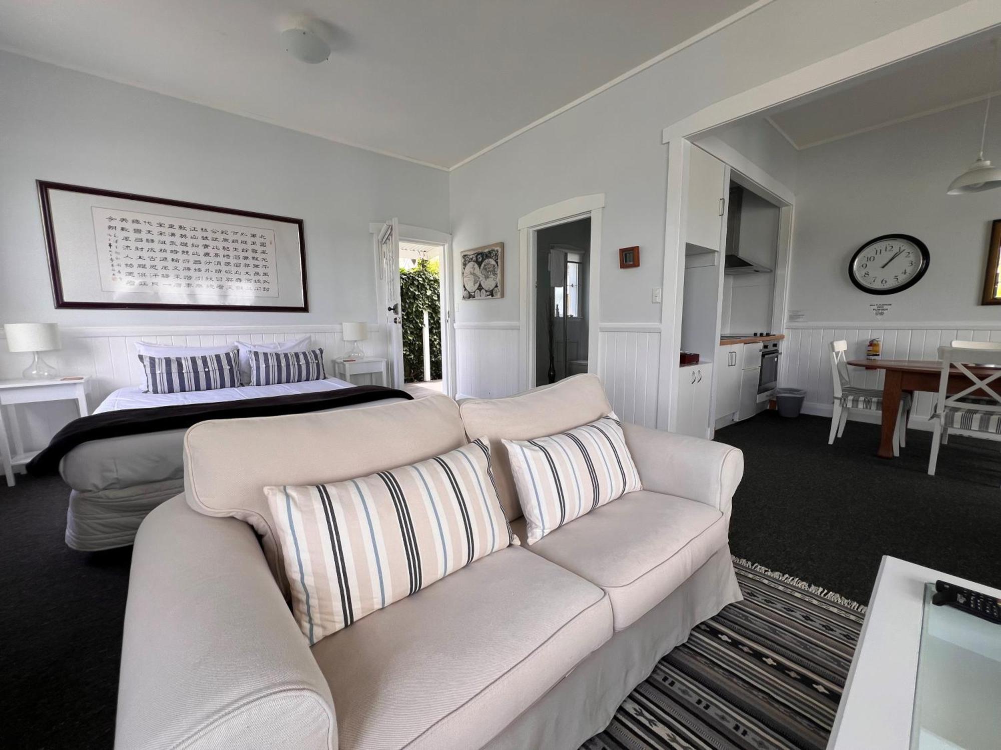 Mangonui Waterfront Apartments ภายนอก รูปภาพ