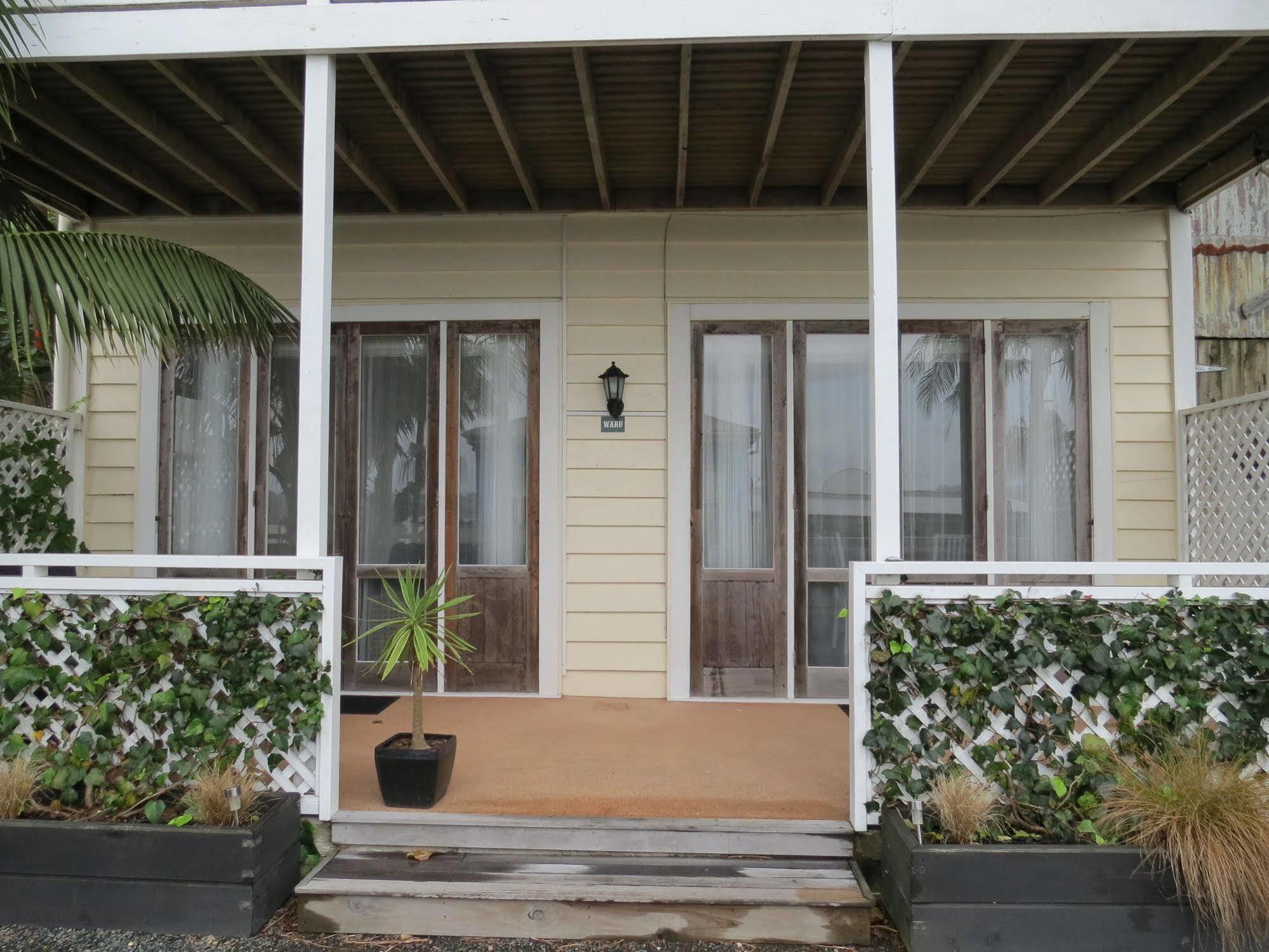 Mangonui Waterfront Apartments ภายนอก รูปภาพ